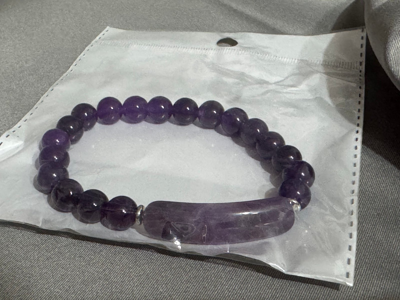 PULSERA AMATISTA CUENTAS REDONDAS Y UNA LARGA
