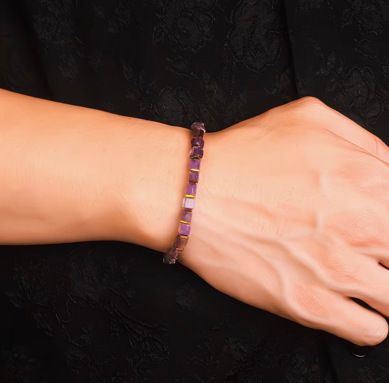 PULSERA CUARZO CUADRADO Y DORADO AMATISTA - Imagen 2